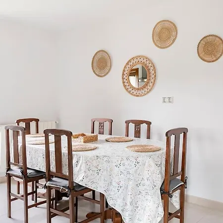 Casa Luis - Con Jardin Privado En Pirineos * קסטילו דה חאקה